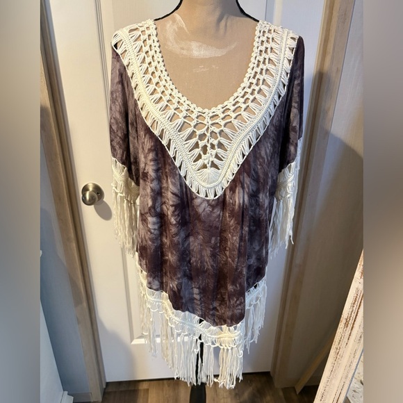 Zenobia size 1XL fringe top. - Picture 1 of 5